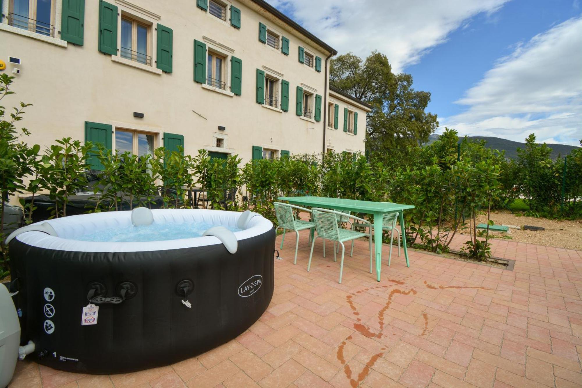 Residence Corte Bellebarbe Rivoli Veronese Exterior foto